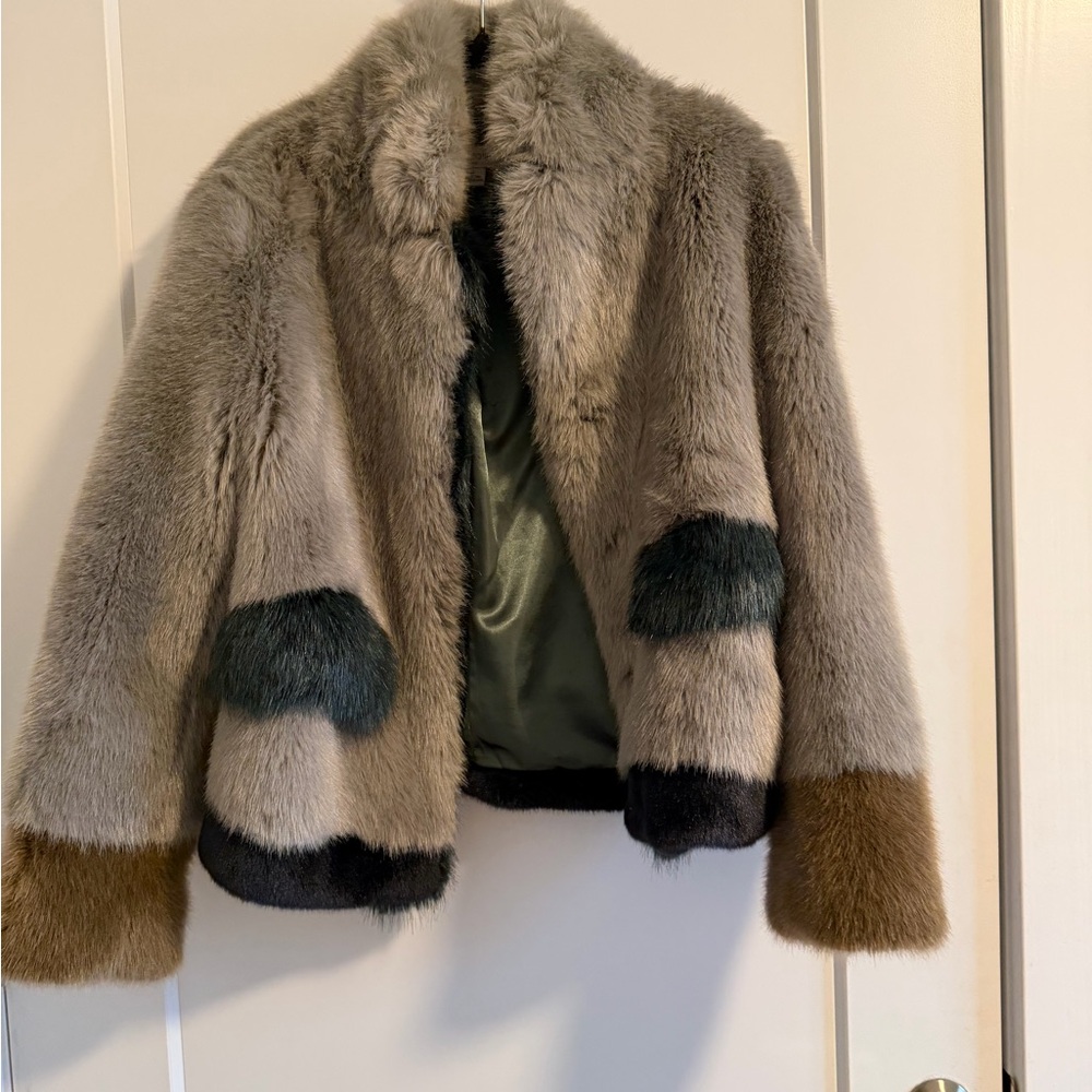 Molliolli Elegant Multicolor Faux Fur Jacket Size Medium